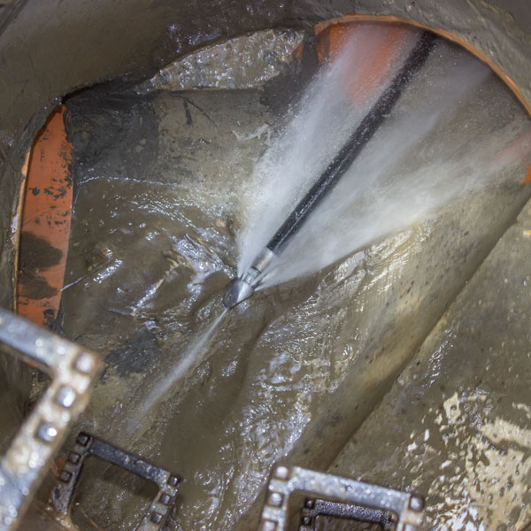 hydro jetting large pipe